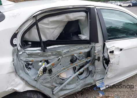 2024 Toyota Camry Se из США, поврежденный, VIN 4T1G11AK4RU259769